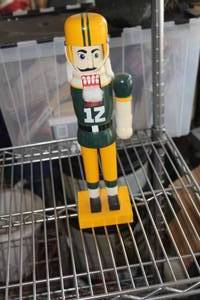 lot 752 image: 14 Green Bay Packers Nutcracker