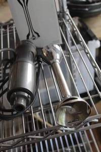 lot 789 image: KitchenAid 2-speed Hand Blender (in original packaging)