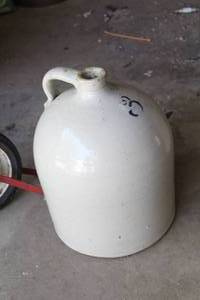 lot 802 image: Red Wing #3 10 Jug