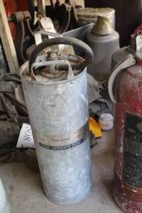 lot 843 image: Vintage General Fire Extinguisher