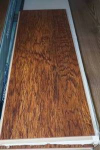 7 Laminate Flooring - Hickory - 40 SQ FT