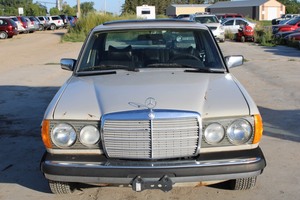 1977 Mercedes-Benz 240D - Diesel -