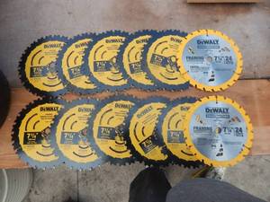 12 New Dewalt 7 14 24 Tooth  Saw Blades
