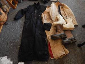 Walls Overalls Size L, Carhart Jacket L, Bibs 46, Sorel Books 11, Other Boots 11