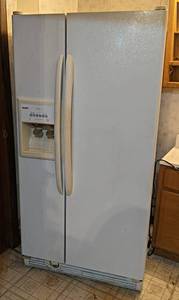 Kenmore 2-Door Refrigerator - Works Well - Overall Dimensions 33 Wide x 30 Deep x 66-12 Tall