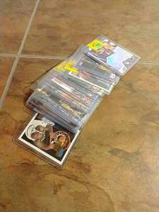 lot 33 image: (24) Shaquille ONeal Cards