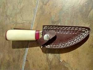 lot 69 image: Damascus Steel Knife