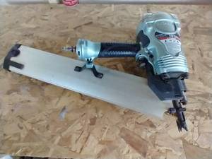 lot 111 image: Hitachi Framing Nailer