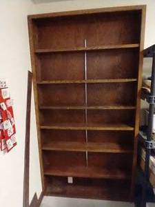 lot 178 image: Wooden Bookshelf