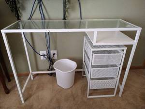 lot 199 image: Metal & Glass Vanity