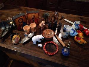 lot 214 image: International KeepSakes