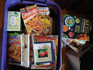 lot 226 image: Cook Book Bin