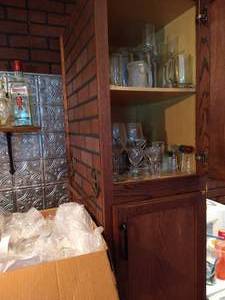 lot 233 image: Top Shelf & Box of Wine Glasses
