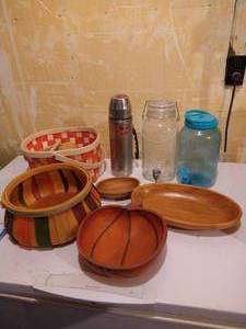 lot 237 image: Woven Baskets & Home Goods