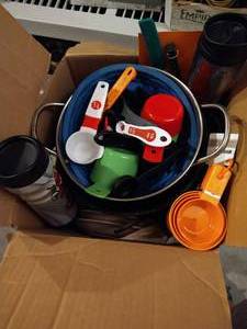 lot 285 image: Misc Dishes & Kitchenwares