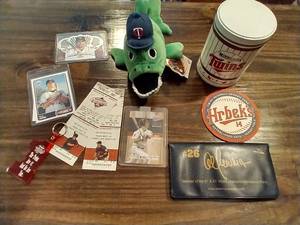 lot 368 image: Minnesota Twins Lot