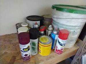 lot 392 image: Paint Lot