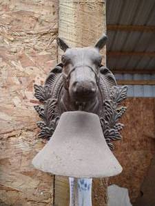 lot 414 image: Cast Iron Horse Bell