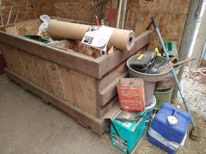 lot 419 image: Huge Wood Bin & Contents