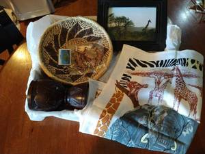 lot 288 image: Handmade African Art Lot