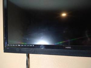 lot 308 image: 60 Wall Mount TV w Remote & Manuel