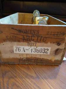 lot 329 image: Vintage Box of Bottles & Food Canisters