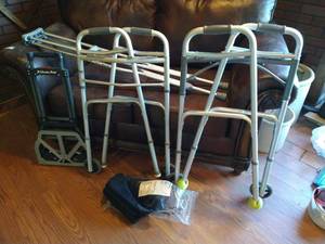 lot 338 image: Pop Out Dolly, Crutches & Walkers