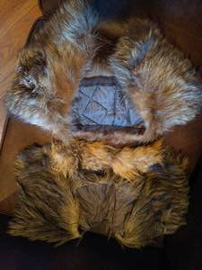 lot 344 image: (2) Fur Collars