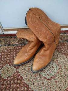 lot 459 image: Leather Mens Boots
