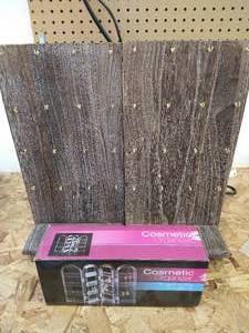 lot 498 image: Jewelry Display Racks