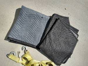 lot 537 image: Tow Rope & Moving Pads