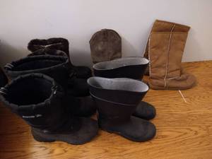 lot 549 image: (6) Pairs of Womens Boots