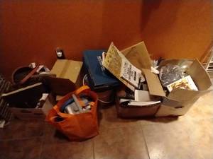 lot 579 image: Huge Leftovers Lot