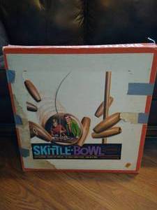 lot 478 image: Vintage Skittle Bowl Game