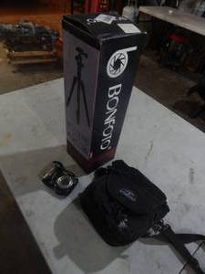 New Bonfoto Tripod, Camera & Case