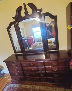Vaughan Bassett Dresser