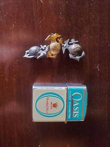 Three Vintage USMC Pins And Oasis Zippo Lighter