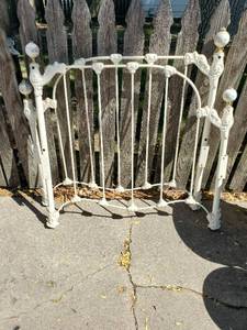 Enameled Twin Size Head And Footboard