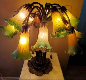 Tiffany Style Water Lily Lamp