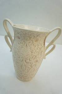 red wing vase
