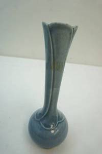 red wing bud vase