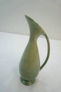 red wing bud vase