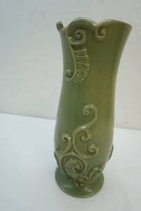 red wing vase