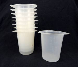 Lot of 9 Polypropylene 1000 ML Beakers