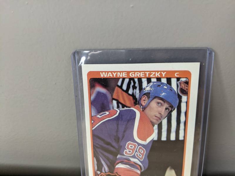 lot 190 image: 1984 Topps Wayne Gretzky All Star Hockey Card Edmonton Oilers NHL 