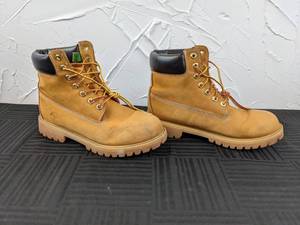 lot 45 image: Timberland Boots Mens Size 7.5