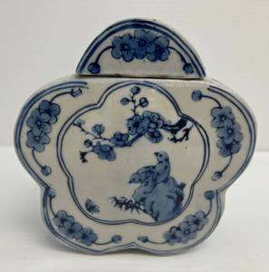 Vintage Chinese Ceramic Pottery Flower Shaped Jar With Lid (No Chips Or Cracks) 6 x 6 x 2 12