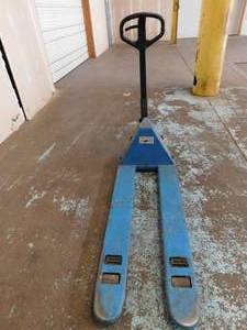 Narrow Pallet Jack