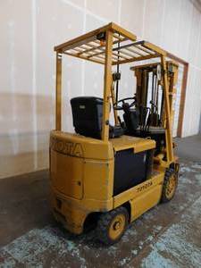 Toyota 5FBEC20 4000lb Electric Forklift