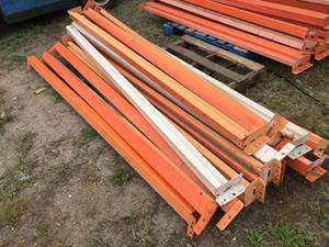 lot 4 image: 15 Pallet Racking Shelf Beams 83